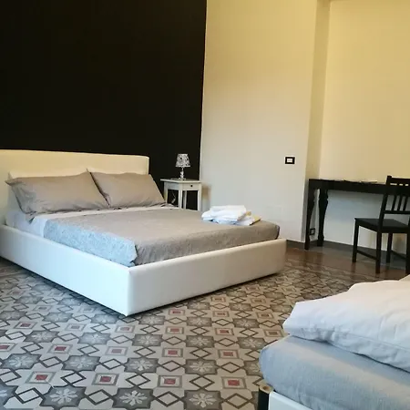 Nocleg ze śniadaniem Volturno 106 Palermo
